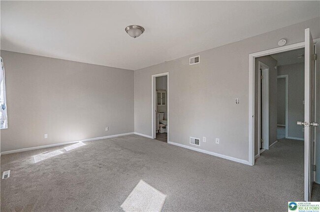 Building Photo - 1405 Presidential Dr