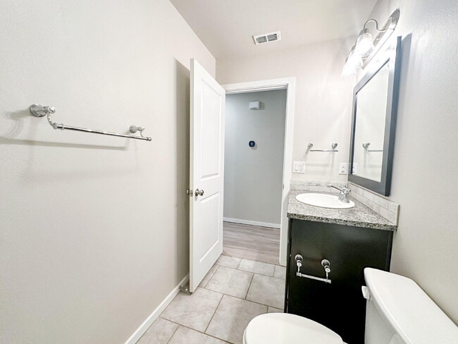 Building Photo - 13803 Quanah Ave