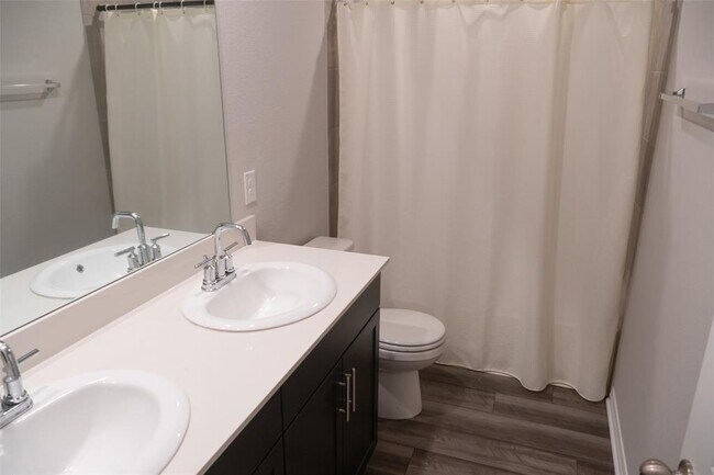 Building Photo - 14605 Allard Dr