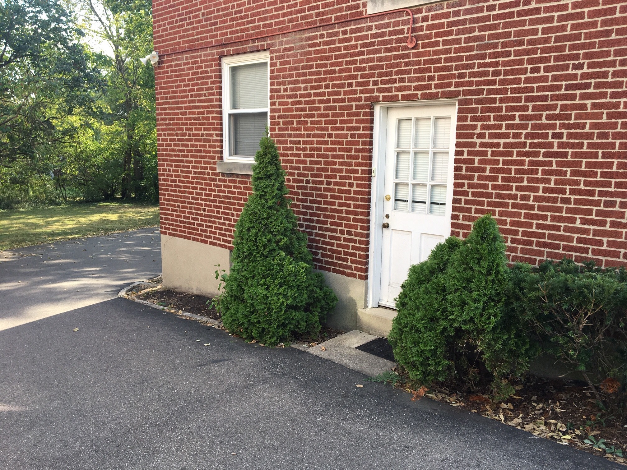 Building Photo - 7604 Montgomery Rd