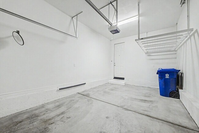 Building Photo - 2435 Cordoba Bluff Ct