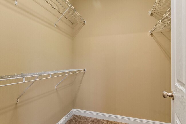 Building Photo - Charming 3 Bedroom 3 Bath Home Available in Fall 2025! Apply Today!