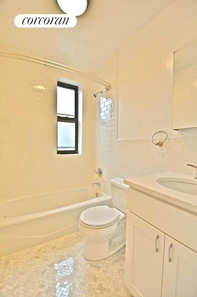 Building Photo - 503 W 122nd St