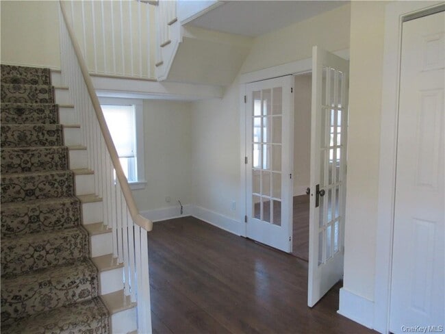 Building Photo - 198 Big Island Rd