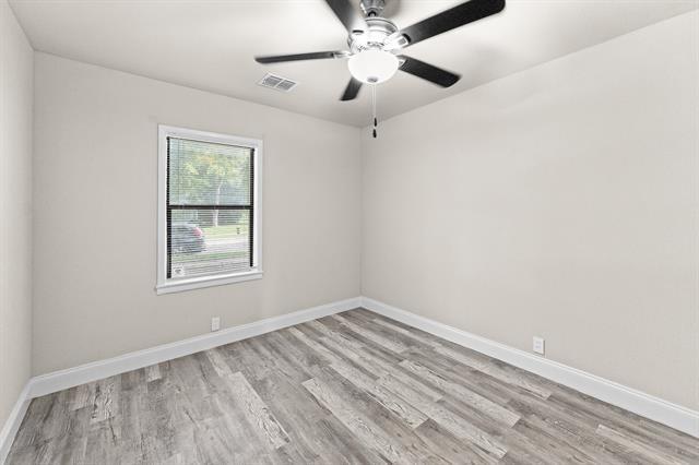 Building Photo - 5860 Tracyne Dr