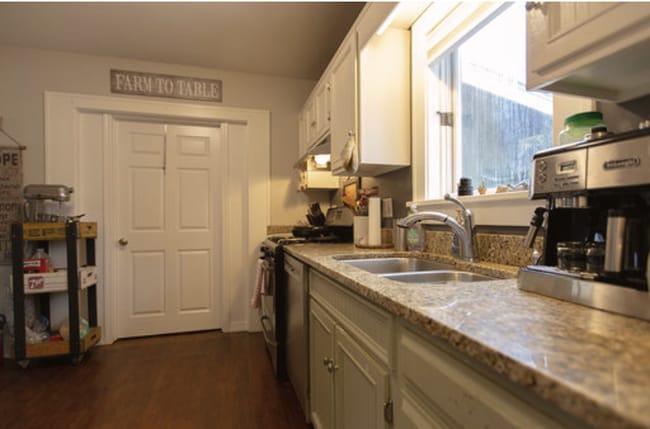 Building Photo - 724 South 5th Street