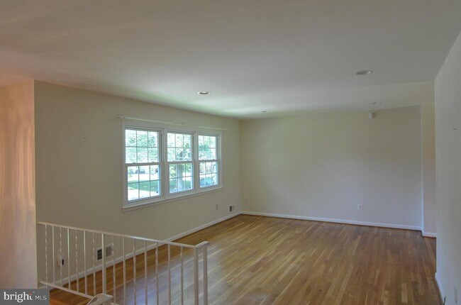 Building Photo - 5407 Manorfield Rd