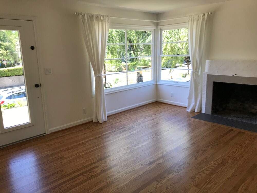 Building Photo - 4070 NE 8th Ave