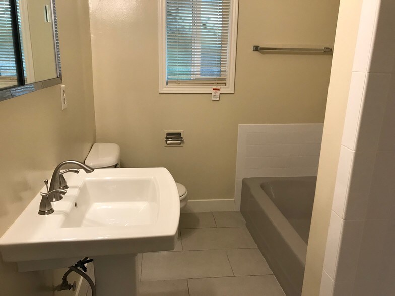 Remodel Bathroom - 325 S Doheny Dr