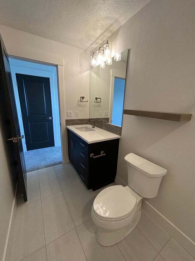 Building Photo - Riverstone: 3 Bedroom 3 Bath, Patio Home, ...
