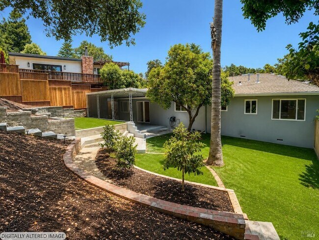 Building Photo - 44 Millay Pl