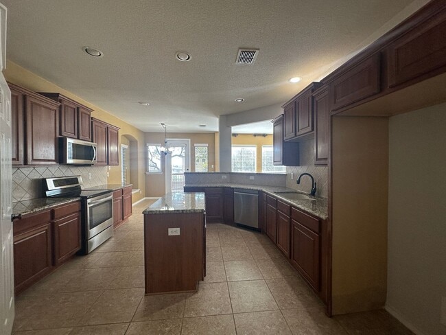 Building Photo - Stone Oak home for rent in gated community