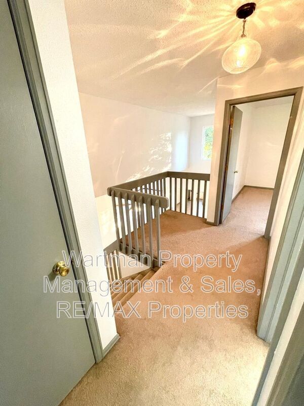 Building Photo - 4570 Witches Hollow Ln