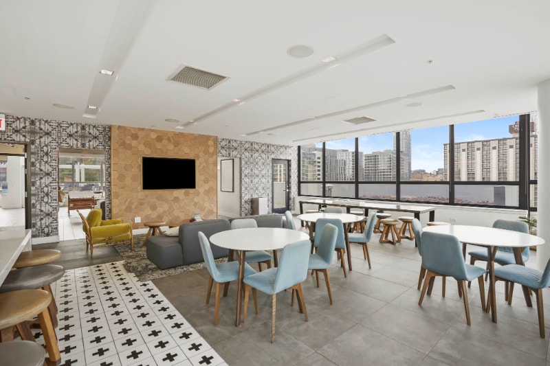 Building Photo - 101 S Halsted St