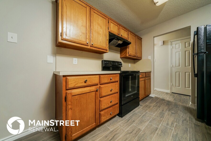 Building Photo - 922 Bayfield Dr