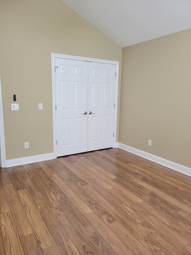 Building Photo - 544 Snead Dr