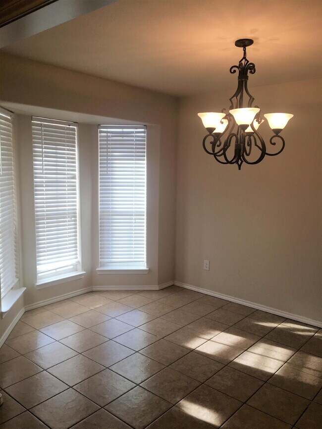 Building Photo - 9309 Quitman Ave