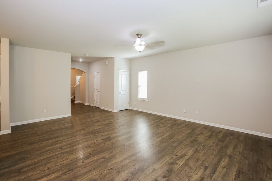 Building Photo - 1019 Helms Rd