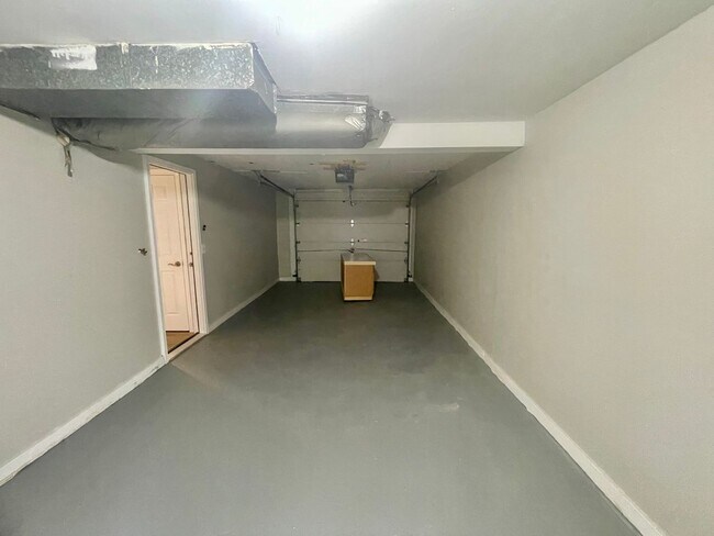 Building Photo - 3282 Ridge Rd Ext