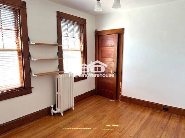 Building Photo - 400 Rossiter Ave