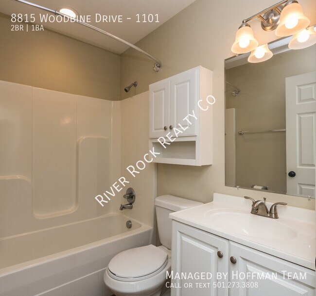 Building Photo - 8815 Woodbine Dr