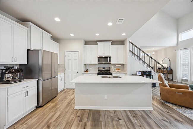 Building Photo - 12000 Corsicana Trl