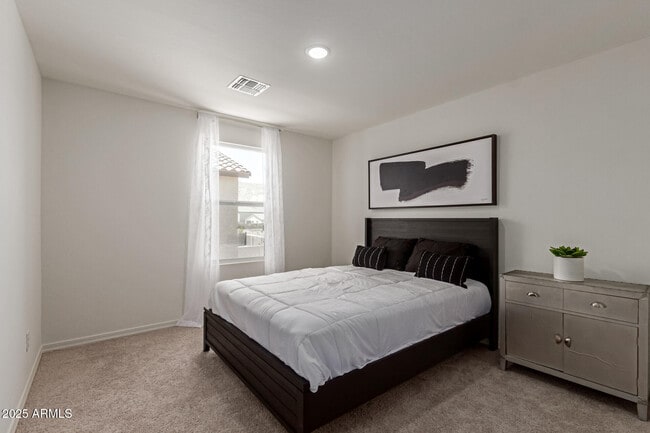 Building Photo - 20004 W Badgett Ln