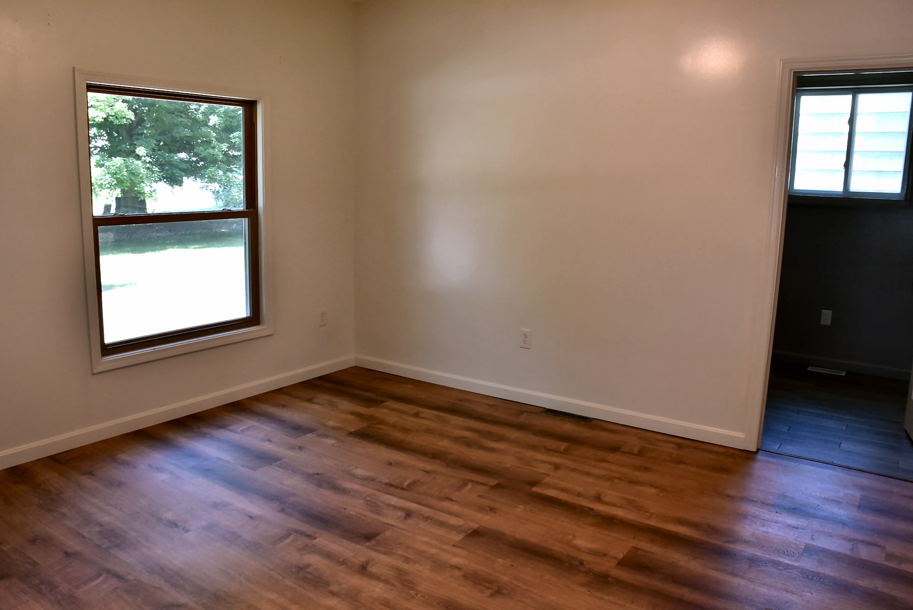 Building Photo - 539 North St