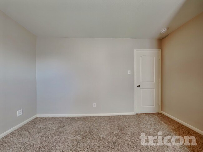 Building Photo - 2918 Gastonian Mills