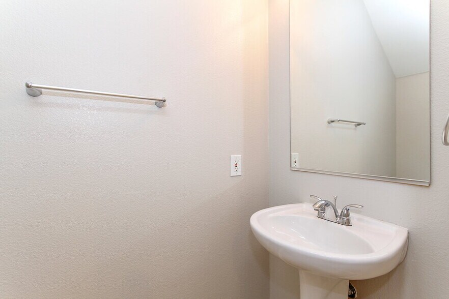 Building Photo - 5876 Secret Island Dr