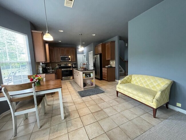 Building Photo - 9709 Glenburn Ln