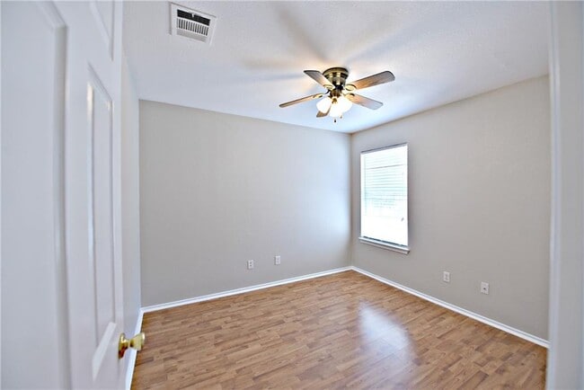 Building Photo - 9207 Brandts Wood St