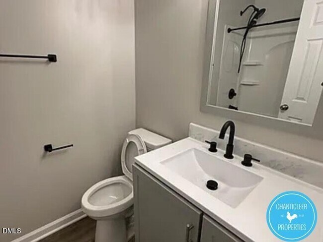 Building Photo - 24 Bashford Rd