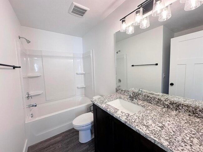 Building Photo - 1720 E Main St