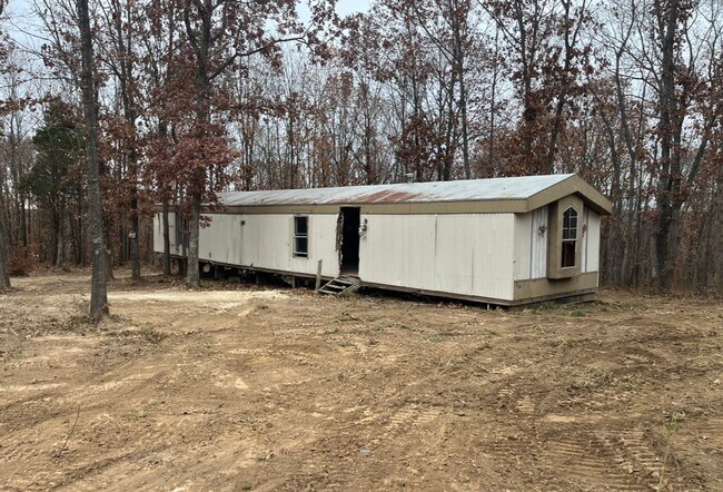 Building Photo - 4.63-Acres! - $390 Month / $700 Down