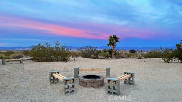 Building Photo - 70410 Cottonwood Dr
