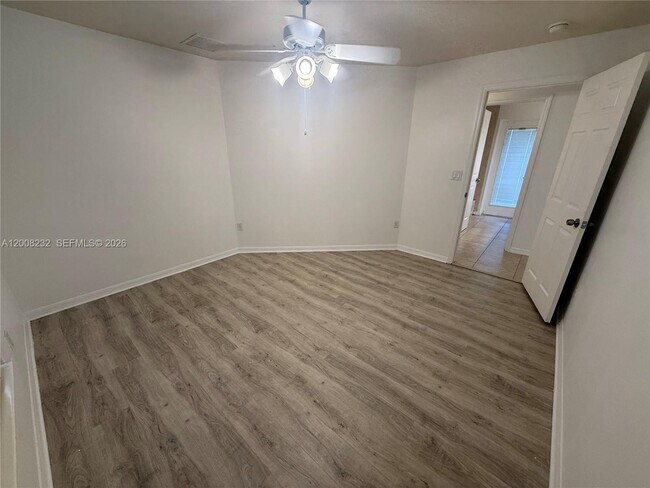 Building Photo - 3262 SW Cohutta St