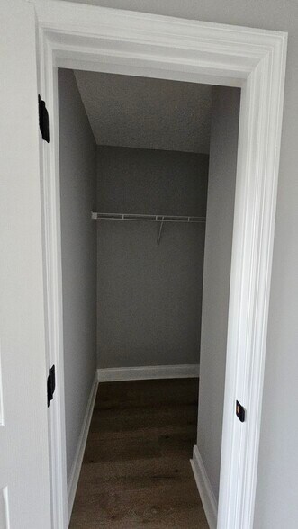 Building Photo - 13983 Summer Breeze Dr