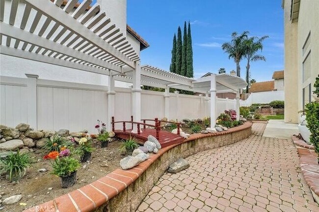 Building Photo - 14712 Silver Spur Ct