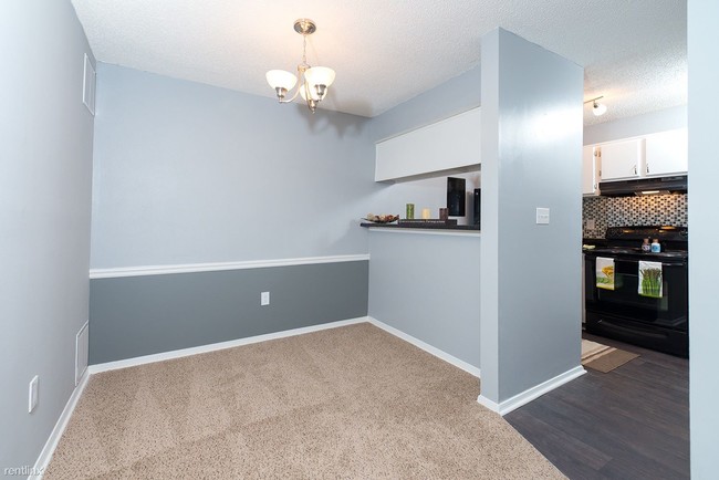 Building Photo - 2100 Winters Park Dr