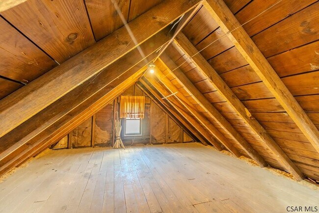 Building Photo - 222 Strayer St