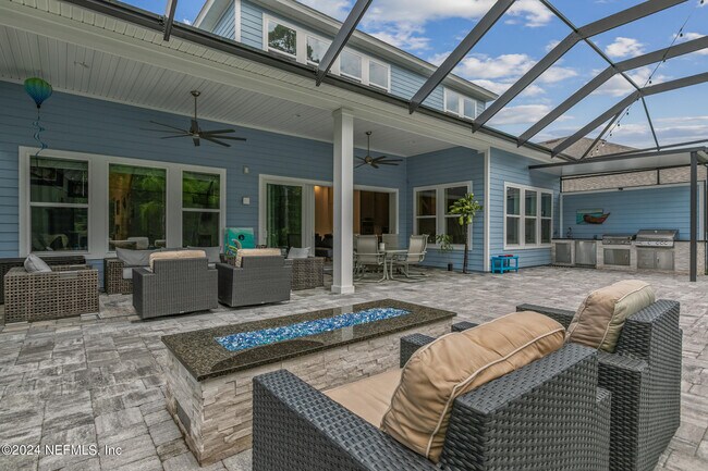 Building Photo - 452 Quail Vista Dr