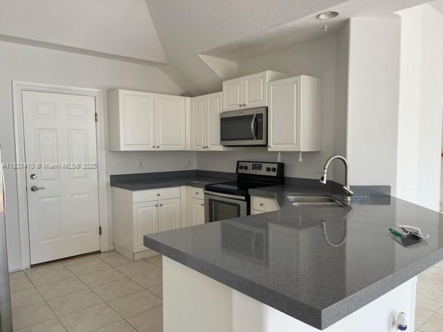 Building Photo - 20931 NE 30th Ct