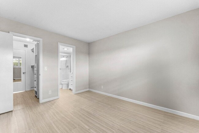 Building Photo - 2004 S Federal Hwy