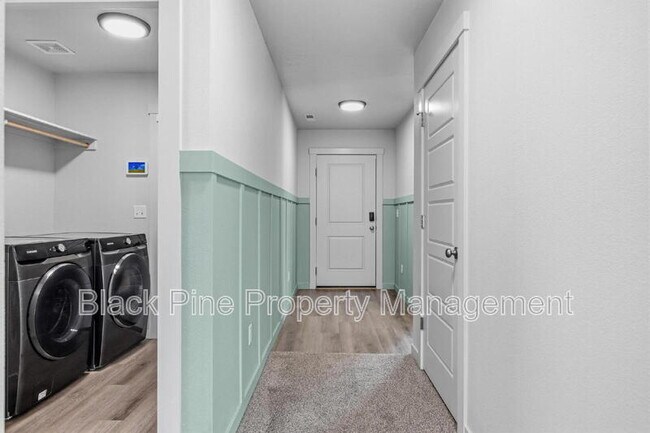 Building Photo - 7631 E Merganser Dr