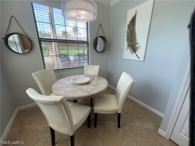 Building Photo - 9727 Acqua Ct