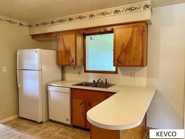 Building Photo - Awesome Four Bedroom Home by CSU Campus!