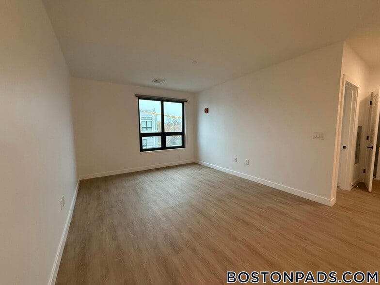 Building Photo - 199 Gardner St