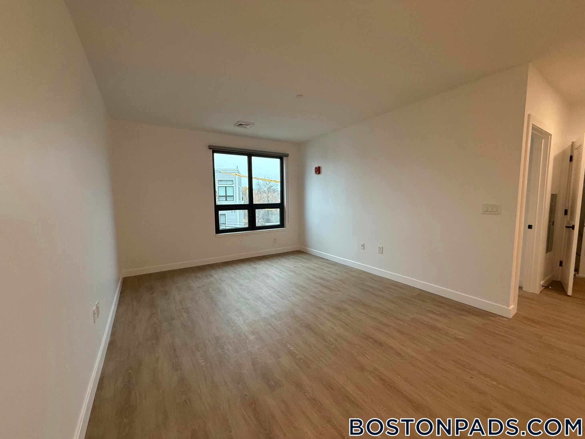 Building Photo - 199 Gardner St