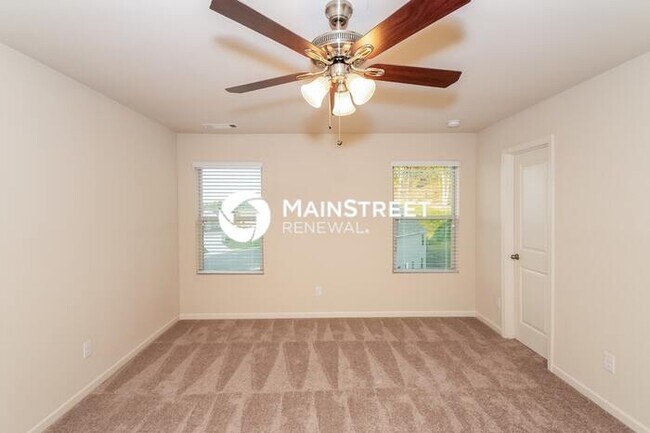 Building Photo - 4 Bedroom Pet-Friendly Home in Cartersville, GA with Main Street Renewal